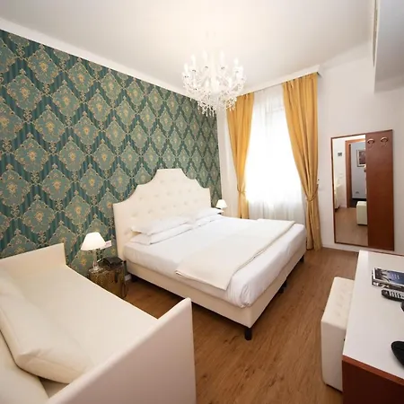 Boutique Re Enzo 4*
