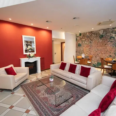 Boutique Re Enzo Hotel 4*