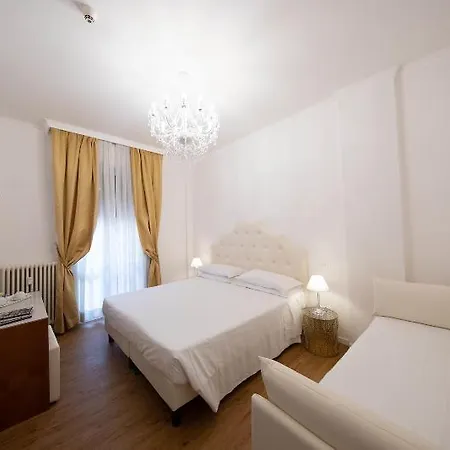Boutique Re Enzo 4*