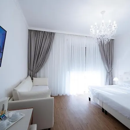Boutique Re Enzo Hotel