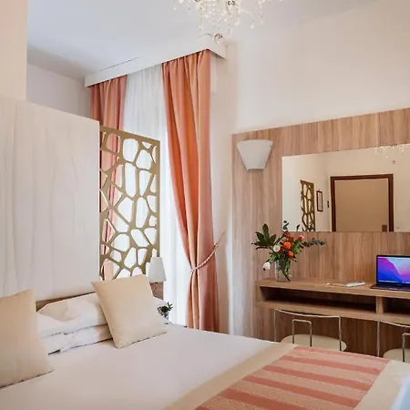Boutique Re Enzo 4* Bologne