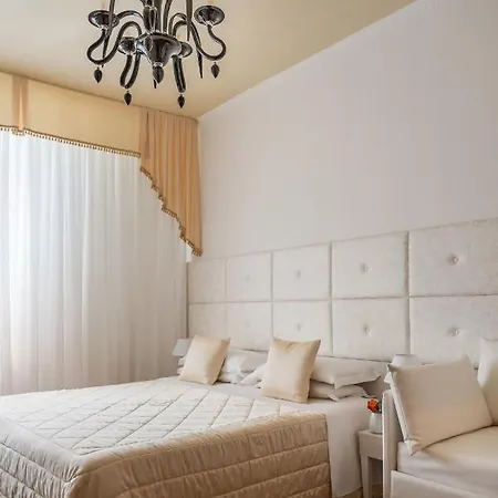 Boutique Re Enzo 4* Bologne
