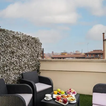 Re Enzo Hotel Bolonia