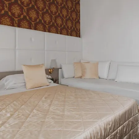 Boutique Re Enzo 4*