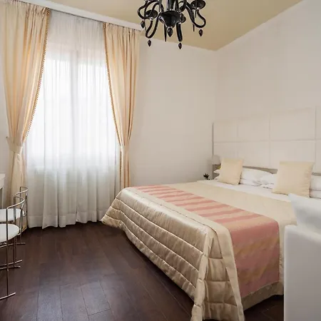 Re Enzo Hotel Boloňa