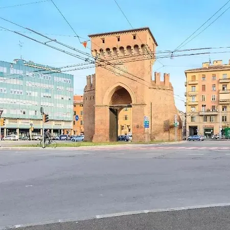Re Enzo Hotel