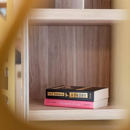 Re Enzo בולוניה